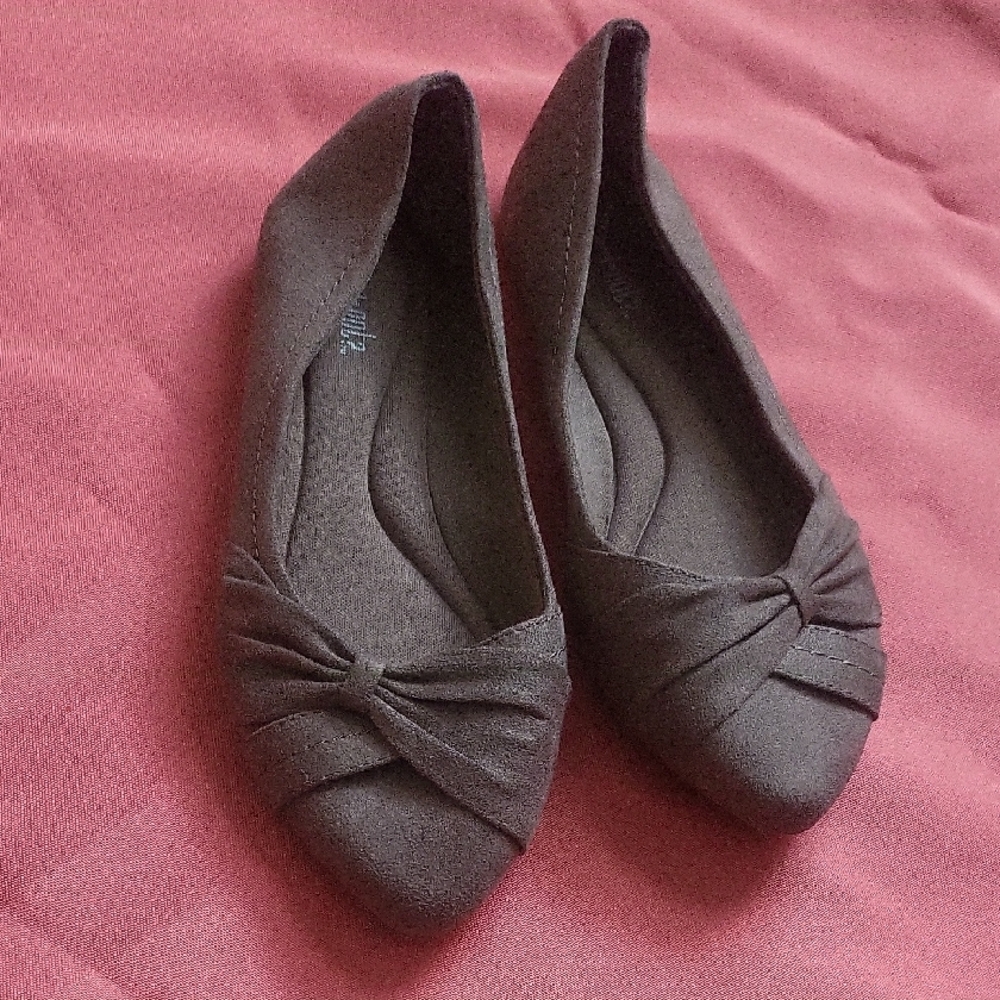 Elegant Brown Women's Flats